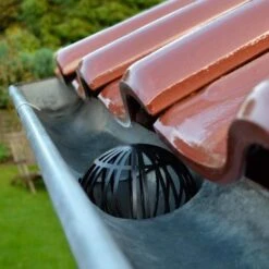 Dakgoot Bladvangers Tegen Verstopte Afvoerpijpen - Set Van 2 Stuks -BSI Planten Winkel dakgootbeschermers 1484066306 3 600